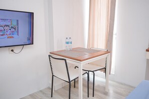 Standard Στούντιο, 1 Υπνοδωμάτιο (Apartment) | Τραπεζαρία