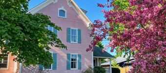 Peaceful 1BR ground floor with garden view - Simple, Stylish, Shelburne
