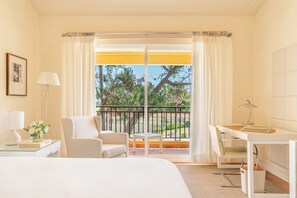 Standard Room, 1 King Bed | Premium bedding, in-room safe, desk, laptop workspace - Locanda Punta del Este (Punta del Este)