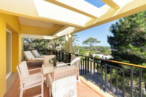 Suite, 1 cama King size | Terraza o patio