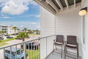Signature Apartment, 2 Bedrooms, Beachside | Balcony - Plantation 2215 (Gulf Shores)