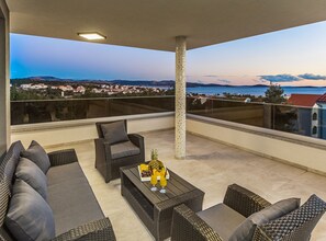 Villa (Five Bedroom Holiday Home with Pool) | Balcony - Villa Shaula (Sibenik)
