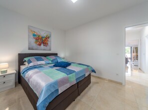 Villa (Three Bedroom House with Pool)