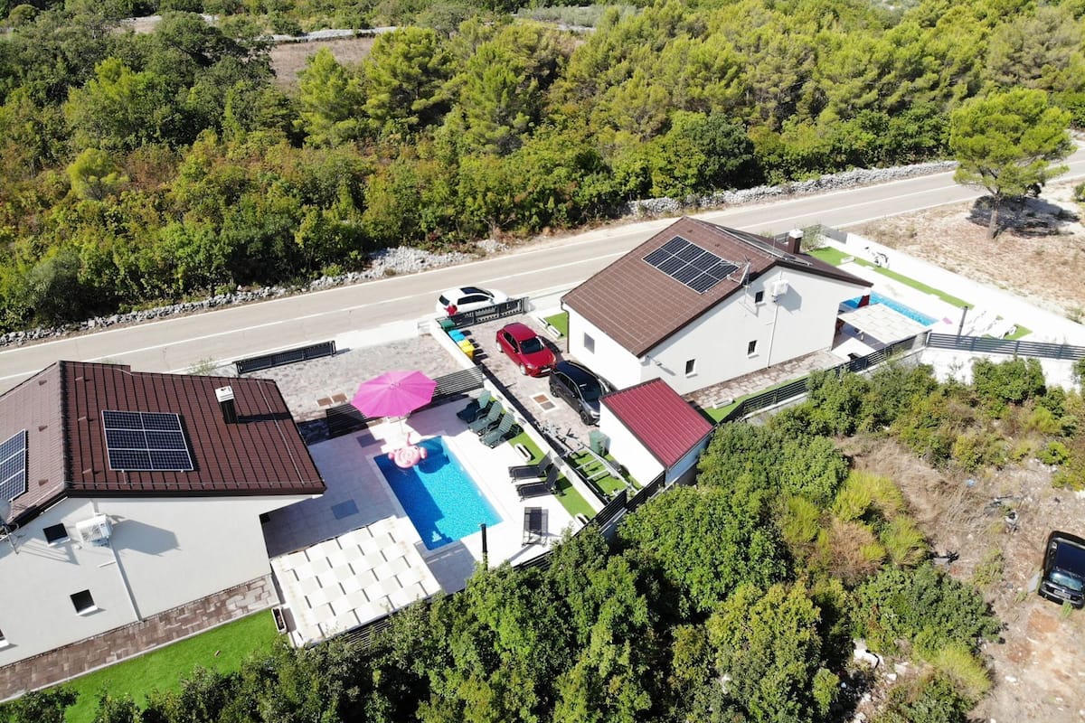 Villa (Three Bedroom House with Pool) | Exteriör