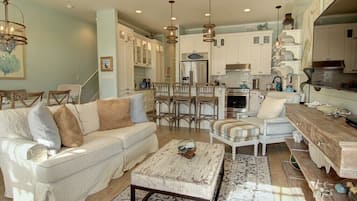 Villa (3 Bedrooms) | Exterior