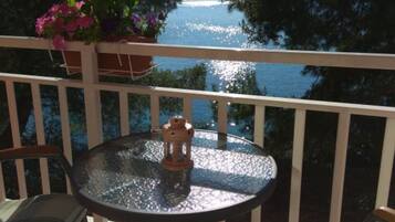 Apartment (One Bedroom Apartment with Balcony an) | Balcony