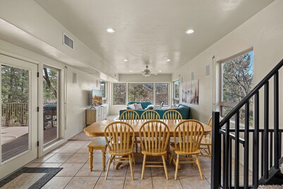 Mountain Cabin with Massive Game Room and Gorgeous Views