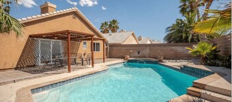 Rental Home with Pool and Jacuzzi, 5 beds