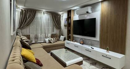 Charming 2-bedroom apartment with AC, WiFi in lovely Laâyoune-Sakia El Hamra