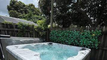 室外 SPA 浴缸
