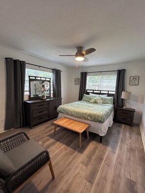 3 habitaciones, tabla de planchar con plancha y wifi gratis