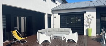 Villa with swimming pool and private parking for 8 people