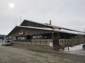 Exterior - Airport Chalet  (Whitehorse)