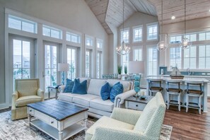 House (4 Bedrooms) | Exterior