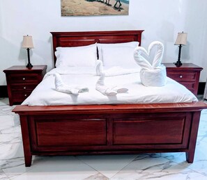 5 Schlafzimmer, Bügeleisen/Bügelbrett, WLAN, Bettwäsche