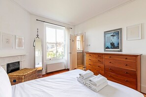 2 soveværelser, strygejern/strygebræt, internetforbindelse, sengetøj