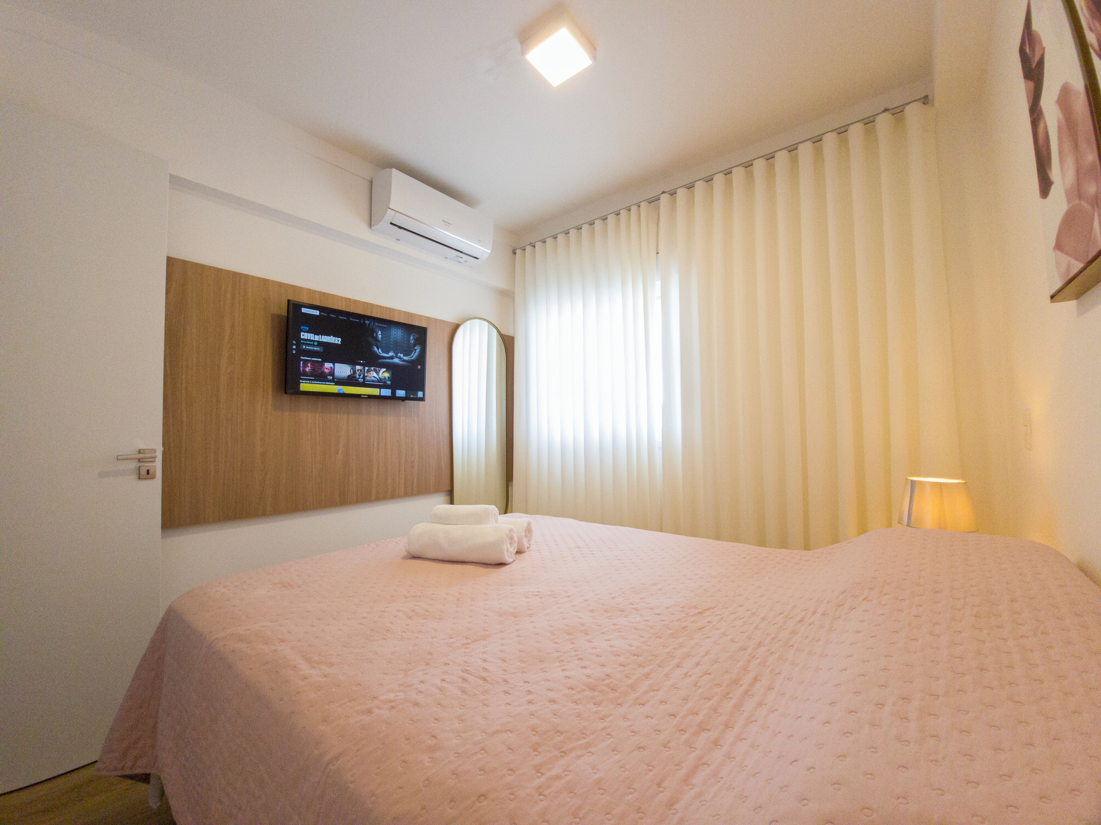 1 多间卧室、办公桌、熨斗/熨衣板、免费 WiFi