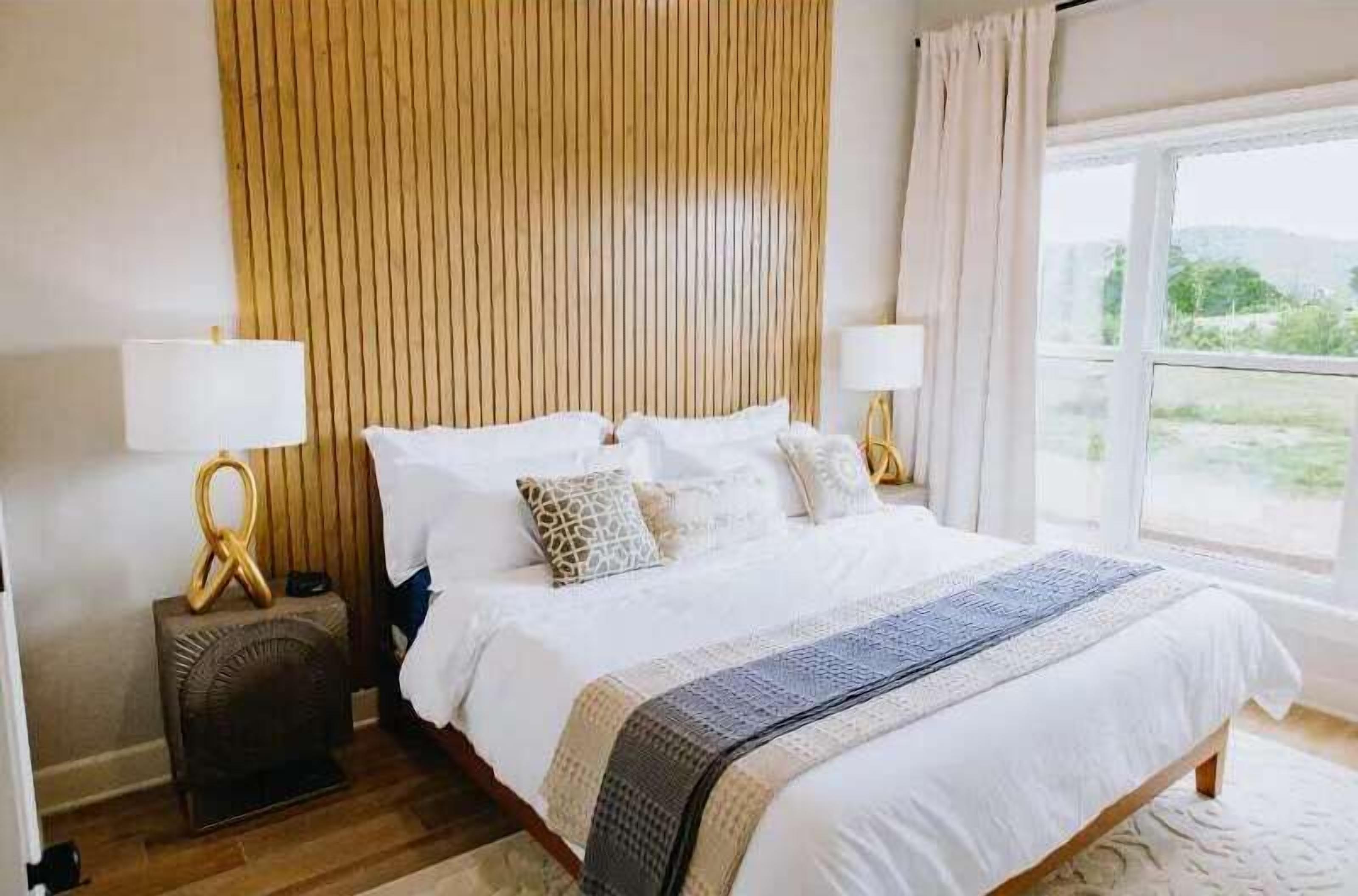 3 dormitorios, tabla de planchar con plancha, wifi gratis y ropa de cama