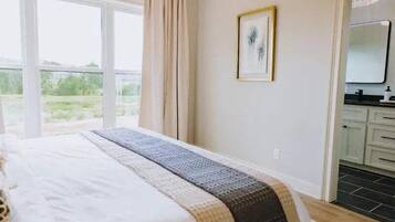 3 dormitorios, tabla de planchar con plancha, wifi gratis y ropa de cama