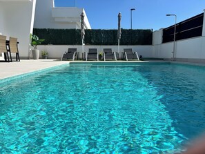 Pool - Peace and tranquility in a private villa with swimming pool (Roda)