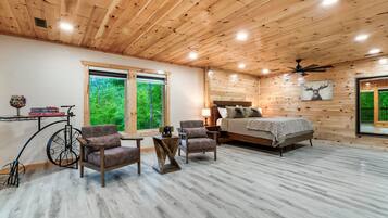 2 bedrooms, iron/ironing board, travel crib, free WiFi