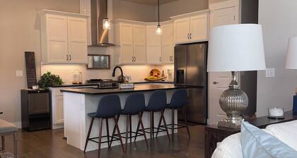 4 Bedroom Luxury Townhome in Heron Lakes Golf Course Community at TPC Colorado