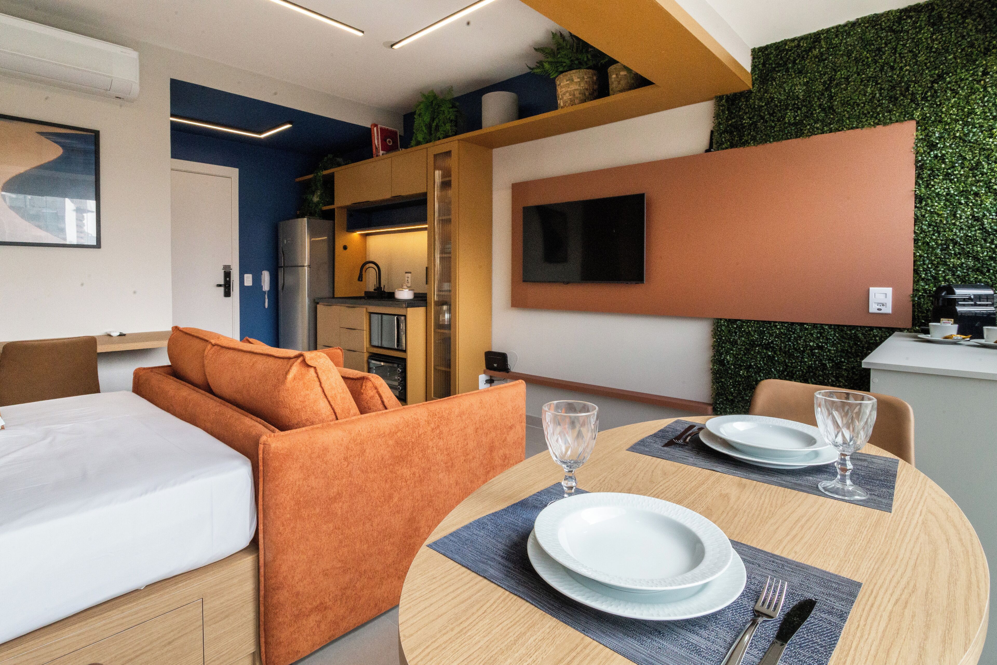 Studio | Verdunkelungsvorhänge, Bügeleisen/Bügelbrett, kostenloses WLAN