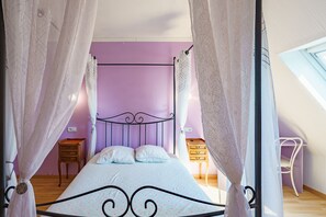 5 chambres, fer et planche à repasser, Wi-Fi gratuit, draps fournis