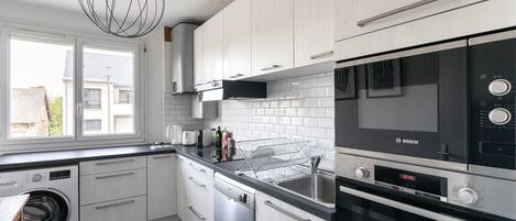 Fridge, microwave, oven, dishwasher