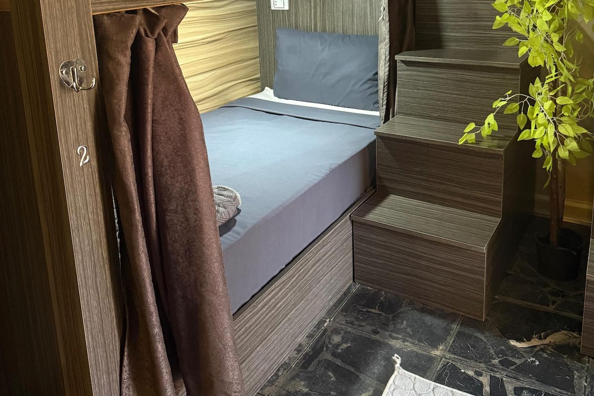 Deluxe Shared Dormitory, Balcony, City View