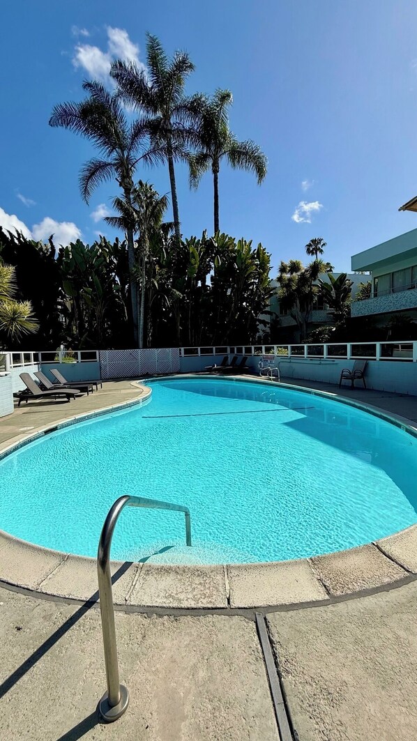 Piscine extérieure, piscine chauffée