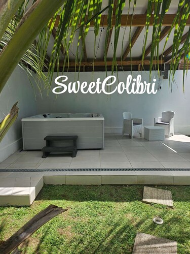 Bungalow cosy doté d'un jaccuzzi,idéal pour vos moments détente!