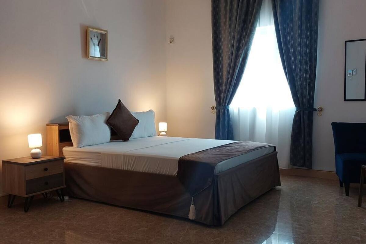 Quarto conforto | 1 quarto, escrivaninha, ferros/tábuas de passar roupa, Wi-Fi de cortesia