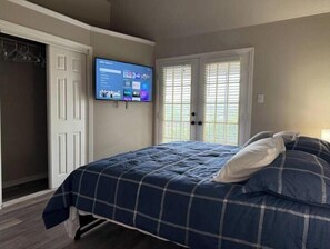 4 Schlafzimmer, Bügeleisen/Bügelbrett, kostenloses WLAN, Bettwäsche