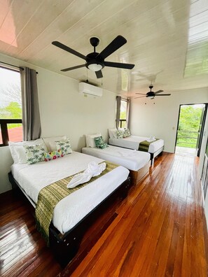 2 bedrooms, iron/ironing board, travel cot, free WiFi