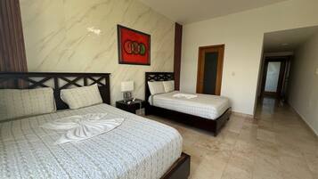 4 chambres, fer et planche à repasser, Wi-Fi gratuit