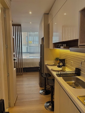 Luxury-Studio, Stadtblick | Laptopgeeigneter Arbeitsplatz, kostenloses WLAN