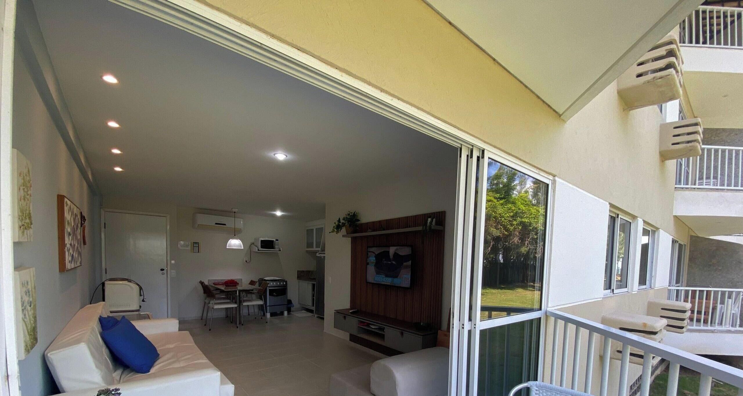 Basic Apartment | Living area