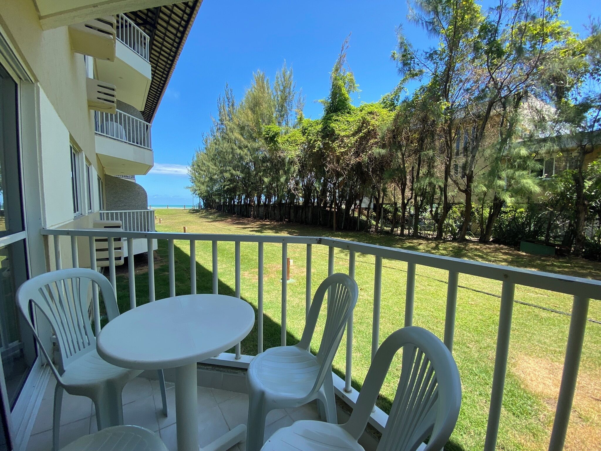 Eenvoudig appartement | Uitzicht vanuit de kamer