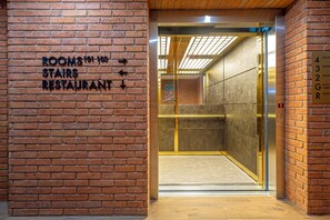 Elevator - Boutique Hotel Calligraphy (Tbilisi)