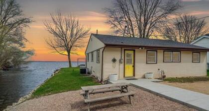 Charming home on Lake Poygan