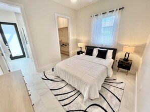 4 Schlafzimmer, Bügeleisen/Bügelbrett, kostenloses WLAN, Bettwäsche