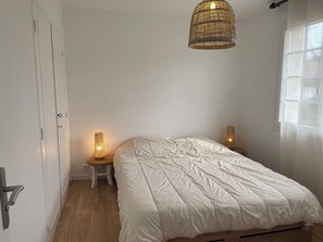 3 slaapkamers, reisbedje, wifi