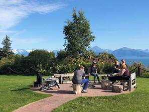 المنطقة المحيطة بالمنشأة