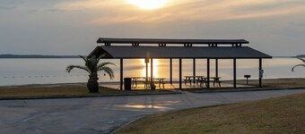Waterfront Glamping Retreat near Lake Livingston