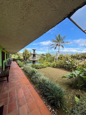Interior - Hotel Tapanti Media de Orosi (Orosí)