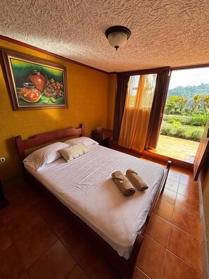Standard Double Room | Free WiFi - Hotel Tapanti Media de Orosi (Orosí)