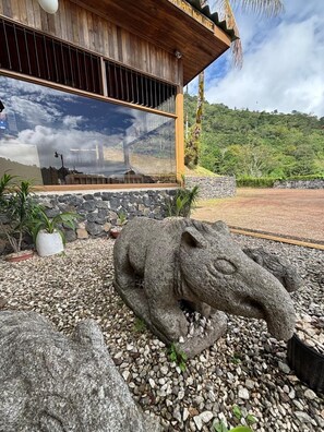 Terrace/patio - Hotel Tapanti Media de Orosi (Orosí)