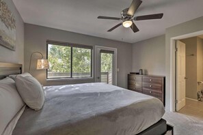 4 bedrooms, iron/ironing board, Internet, bed sheets