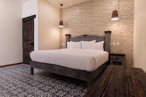 Suite júnior | Roba de llit d'alta qualitat, caixa forta a l'habitació i wifi gratuïta